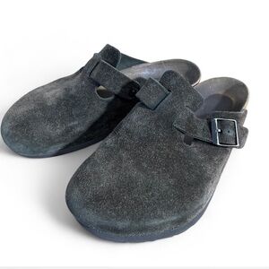 Birkenstock leather clogs
